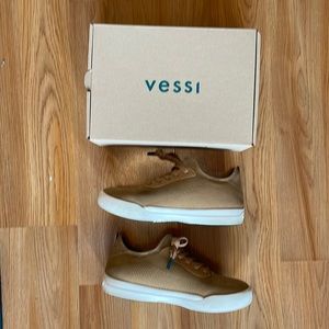 Vessi Weekender